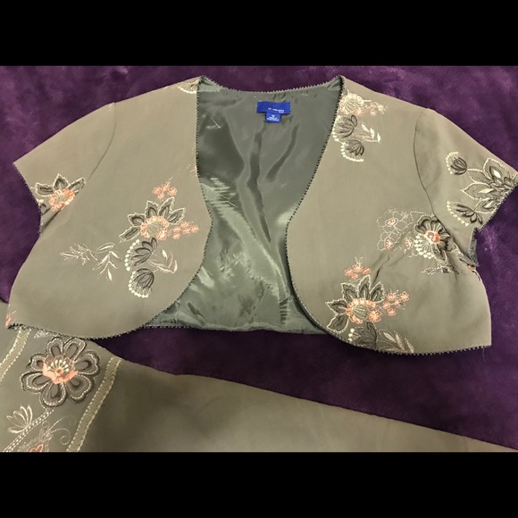 PRICE DROP! JH Collectable Olive Green Dress - Picture 3 of 3